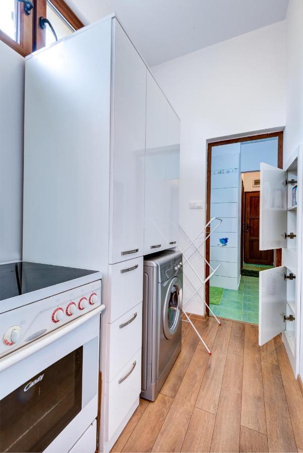 בורגאס Family Apartment - Comfort In The Center מראה חיצוני תמונה